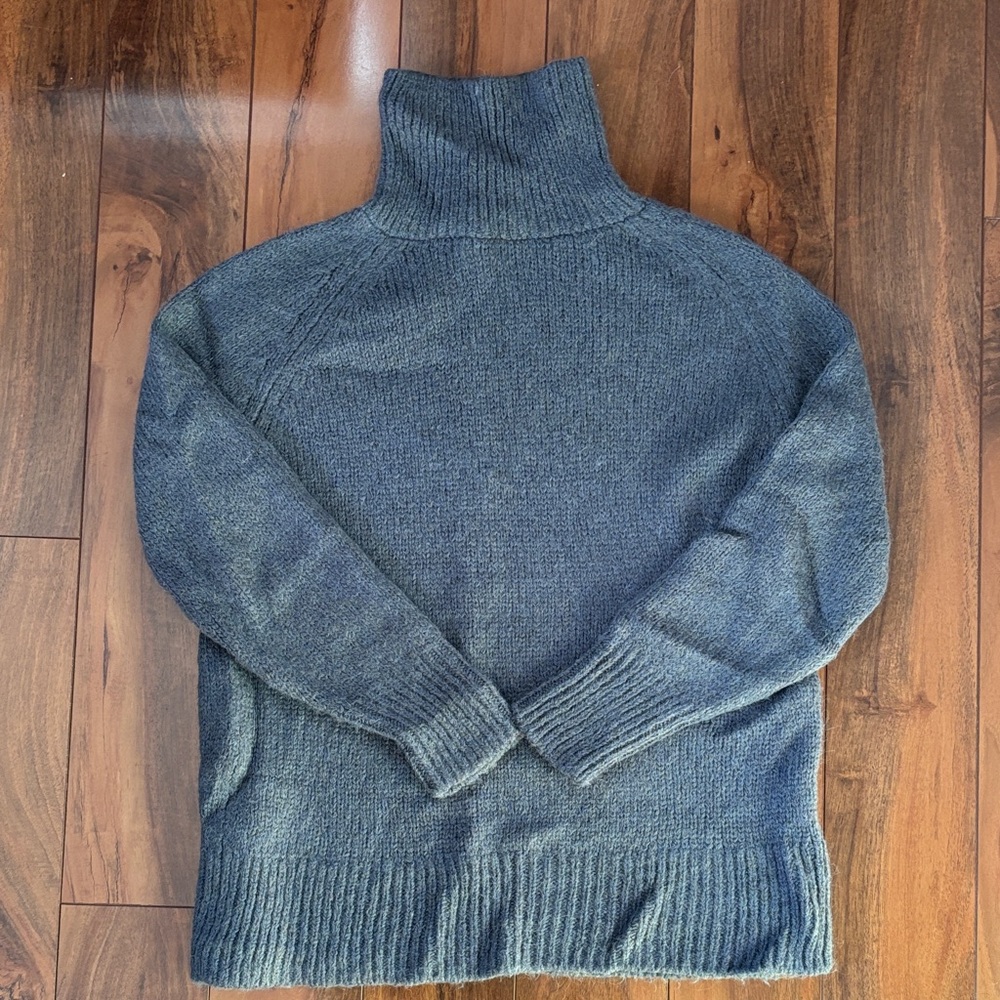 THE GROUP BABATON 100% Alpaca Turtleneck Sweater